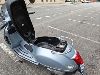 Vespa GTS 300 SuperTech - 11