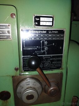 Frezka Hermle FW800, nastrojarksa frezka - 11