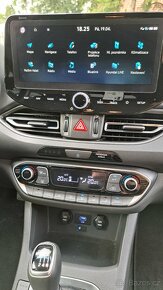Hyundai i30 Family Smart 1,5 81kw - 11