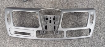 Renault Laguna 3 díly z palubní desky - 11