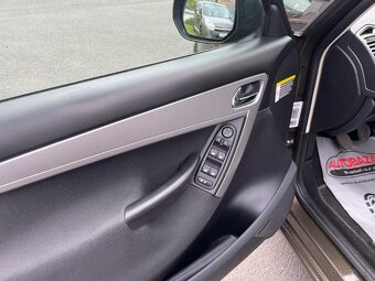 Citroën Grand C4 Picasso, 1,6 88 kW, 7MÍST, SERVISKA - 11