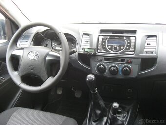Toyota Hilux 2.5D-4D 144PS Double Cab Terra M/T 4x4 - 11