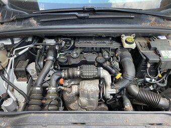 Peugeot 308 SW 1,6 hdi - 11