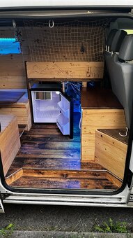 Obytný vůz VW T5 4X4 - 11