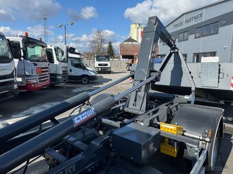 DAF LF 45.220, 11,99T, ROK 2012, NOVÝ NOSIČ CHARVÁT CTS 08 - 11