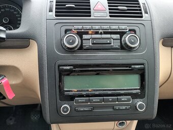 VW Touran 2.0TDi 103KW 11/2010 tažné zařízení - 11