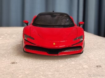 Ferrari 1:24 - 11