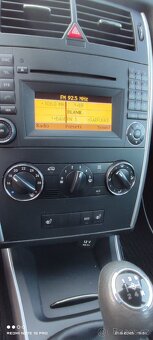 Mercedes-Benz B180 1.7i Blue Efficiency - 11