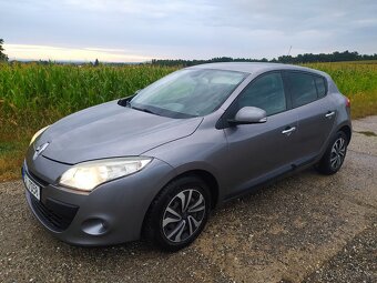 RENAULT MEGANE 3 HB platná STK ŠEDÁ METALÍZA - 11
