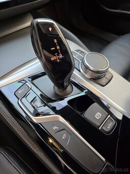 BMW 530 XDRIVE M PACKET - 11