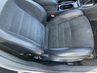 Ford Mondeo 2,0tdci,103 kw, Titanium, R.v.2010 - 11