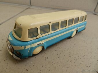 AUTOBUS ŠKODA RTO 706 - OMNIA r. 1968 - 11