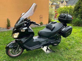 SUZUKI BURGMAN 650 Executive ABS - perfektní stav. - 11