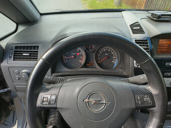 Opel Zafira B 1,6 CNG Turbo - 11