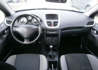 Peugeot 207 1.4i 70kw,klima benzín manuál 70 kw - 11