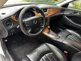 Mercedes-Benz CLS 500 Black ALU R19 306hp 7G Tronic Airmatic - 11