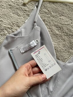 Plesové společenské krátké šaty se zdobením - bílé/šedé - 11