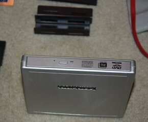 PC kabely, chladiče, DVD mech., záslepky, spojmat, CPU atd - 11