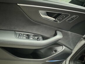 AUDI RSQ8 - 11
