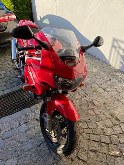 Honda VTR 1000F - 11