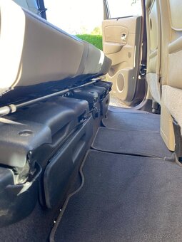 Renault megane scenic - 11