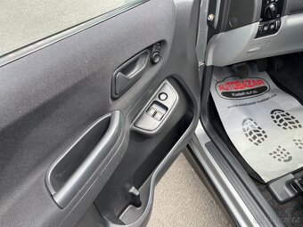Suzuki Ignis, 1,3 4X4 69kW, SERVISKA - 11