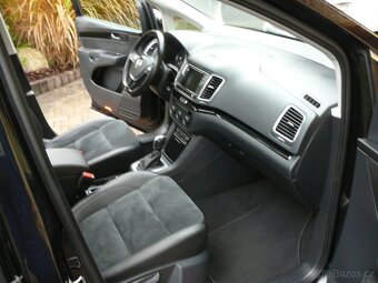 VW SHARAN 2.0 TDI 130KW 7MÍST DSG+F1 PANORAMA NAV ACC FRONT - 11