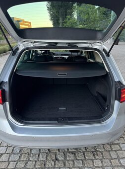 VW Passat B8 Highline 2.0 TDI, naj. 114 tis.km, 2019, manuál - 11