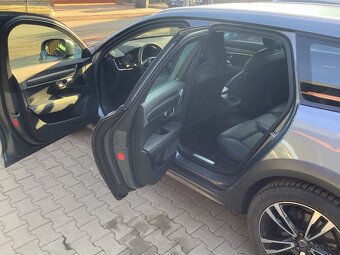 Volvo V90 CrossCountry - 11