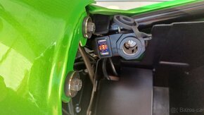 Kawasaki ZRX 1200R - 11
