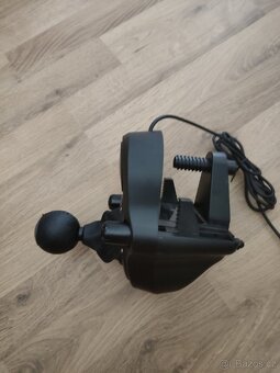 Logitech G29 Driving force - 11