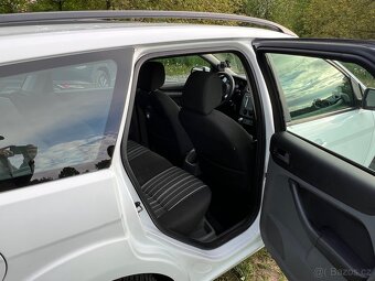 Ford Focus 1.6 benzín - 11