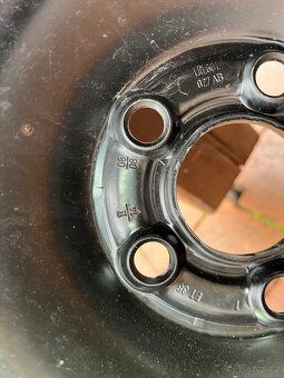 rezervní kolo Oktavie 1-nové 195/65 R15 - 11