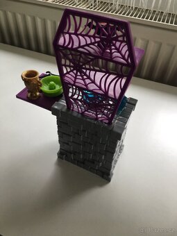 Dětský nábytek Monster High -Ateliér - 11