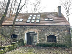 Okoř 22 -dům k rekonstrukci - 11