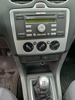 Prodám Ford Focus 1,6 benzín, 74kw, r.v. 6/2005 - 11