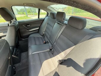 BMW E90 325i 160kW •Najeto 312tis/km•NOVÁ STK+ - 11