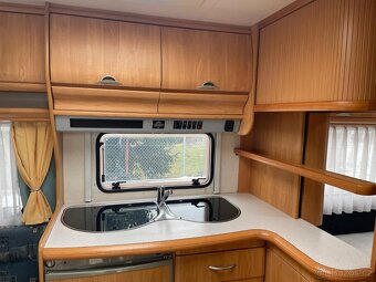 Hobby Excellent 460, 4 osoby, bojler, fr.postel - 11