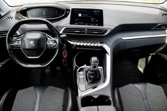 Peugeot 3008 1.2 PureTech 96kW (2017) - 11