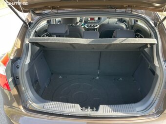 Kia Rio - 11