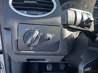 Ford Focus 1.6i 74Kw Style - Klima - Alu - 11