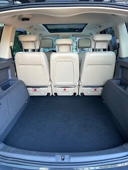 Volkswagen Touran 2014/ 103 kw/ DSG - 11