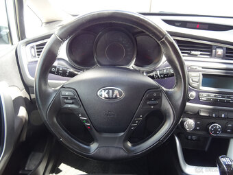 Kia Ceed 1.6GDi,99kW,1majČR,S.kniha,klima,DPH - 11