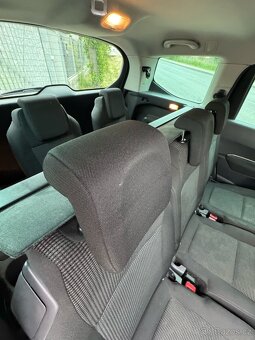PEUGEOT 5008 1.6HDi 7 MÍST AUTOMAT - 11