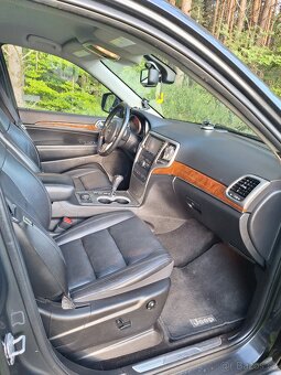 Jeep Grand Cherokee - 11
