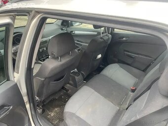 Opel Astra H 1.7 2006 - 11