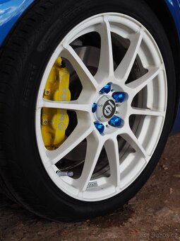 Renault CLIO SPORT RS - 11