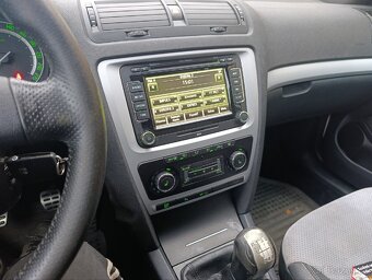 ŠKODA OCTAVIA 2 RS 2.0TDI 125KW MANUÁL PLATI DO SMAZÁNÍ - 11