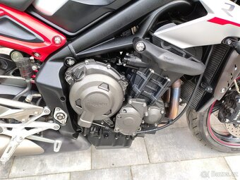 Triumph Street Tripla R 765 - 11