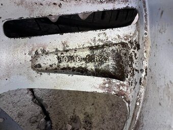 KIA SPORTAGE HYUNDAI  ALU KOLA  6,5Jx16 PNEU 215/70R16 - 11
